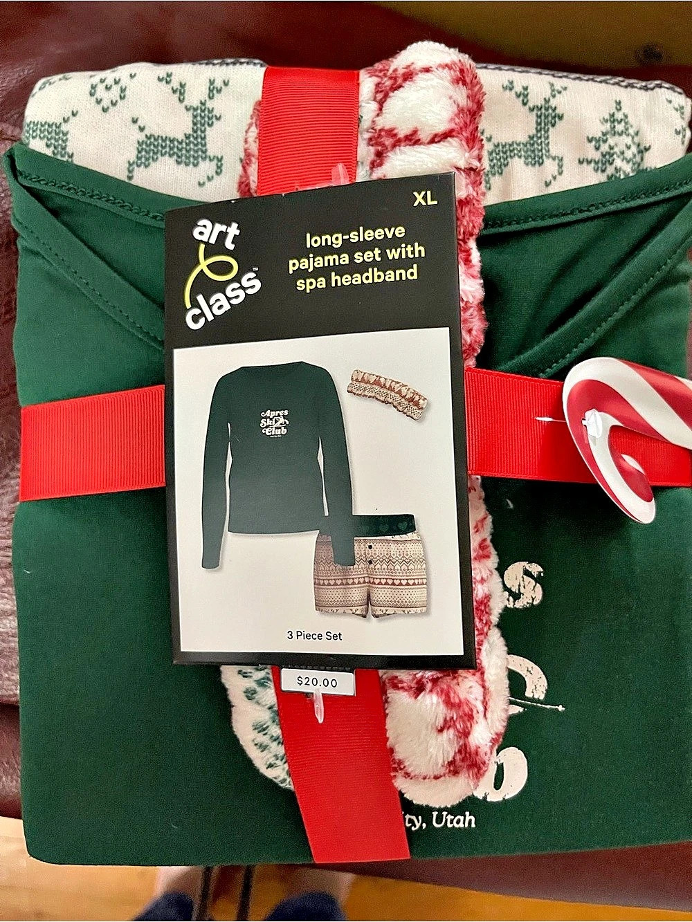Art Class long-sleeve pajama set with spa headband Green & Red XL Christmas